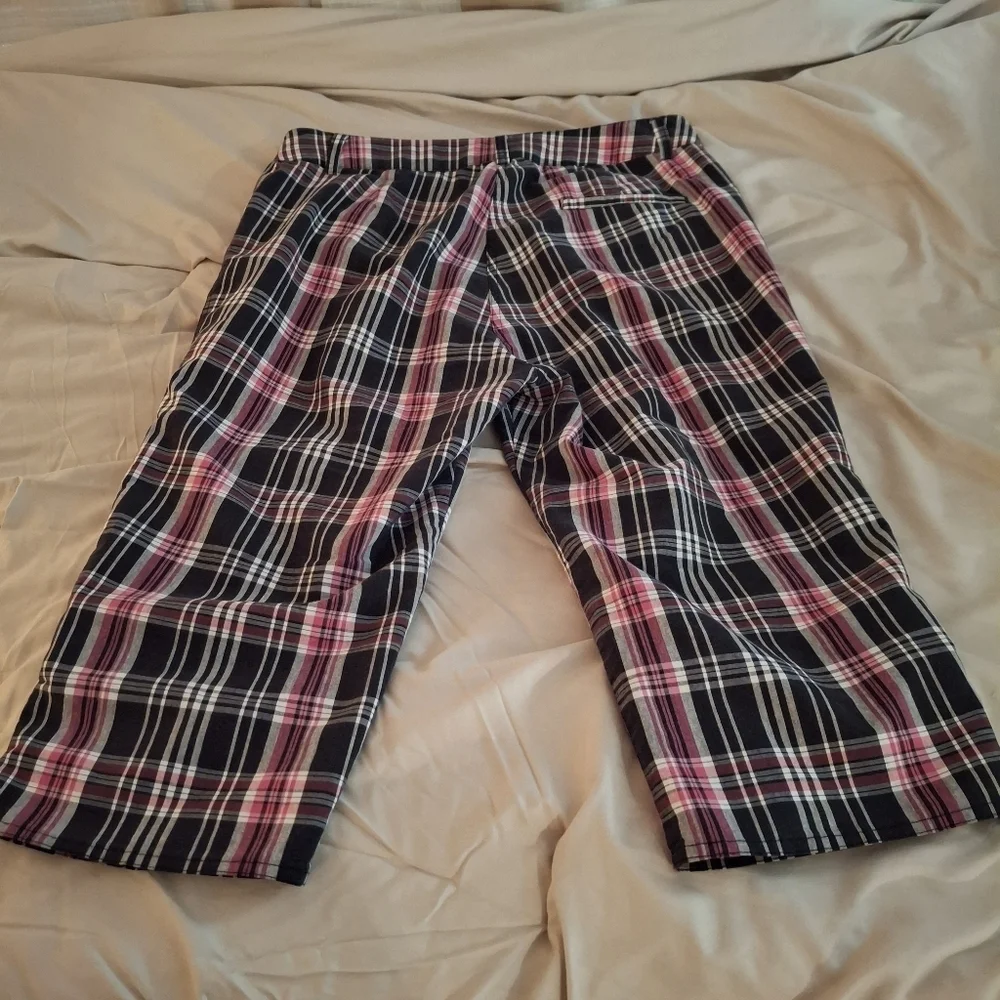 Emerald 18 stylish plaid